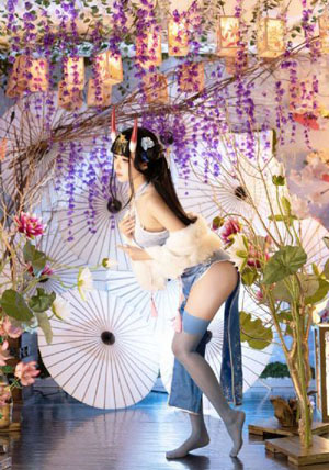 亚洲AV日韩AV高潮喷潮天天_在线视频网