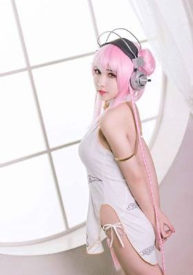 女主让男主摸球球是什么电视剧_蓝光电影免费在线