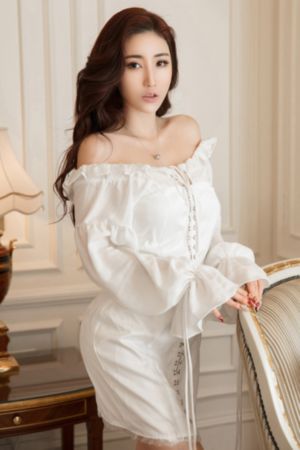 很黄很暴力的女人演员表_国产剧免费观看视频
