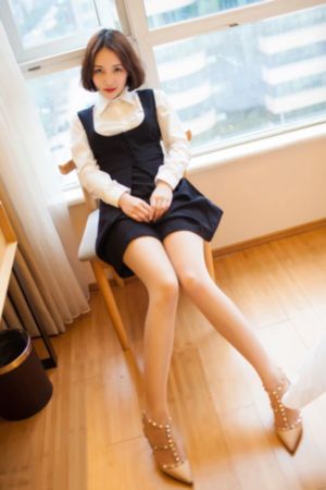 色蜜桃综合在线观看_免VIP免费在线观看